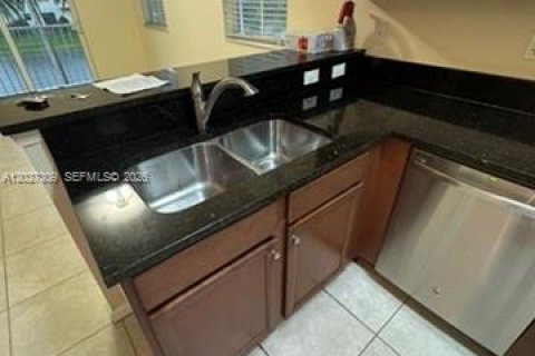 Apartment in Doral, Florida 2 bedrooms, 111.95 sq.m. № 2077923 - photo 25