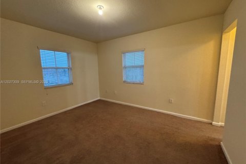 Apartment in Doral, Florida 2 bedrooms, 111.95 sq.m. № 2077923 - photo 8