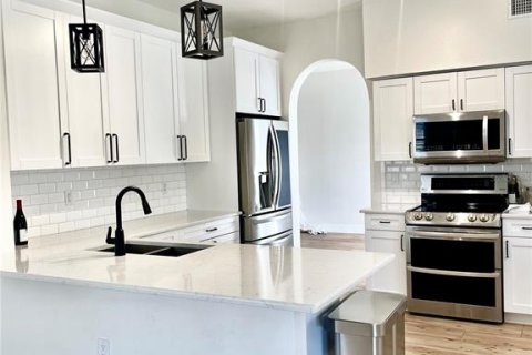 Villa ou maison à vendre à Odessa, Floride: 4 chambres, 218.88 m2 № 2216131 - photo 7