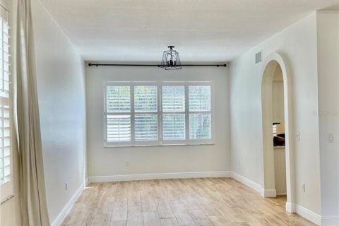 Villa ou maison à vendre à Odessa, Floride: 4 chambres, 218.88 m2 № 2216131 - photo 2