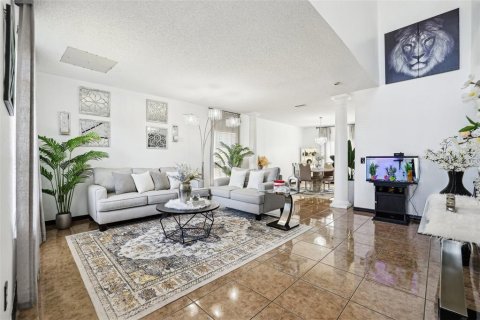 House in Kissimmee, Florida 4 bedrooms, 264.49 sq.m. № 1743751 - photo 9