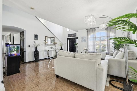House in Kissimmee, Florida 4 bedrooms, 264.49 sq.m. № 1743751 - photo 8