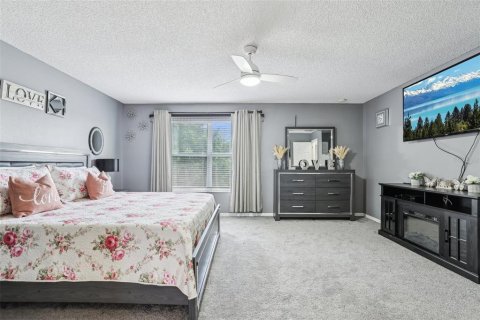 House in Kissimmee, Florida 4 bedrooms, 264.49 sq.m. № 1743751 - photo 21