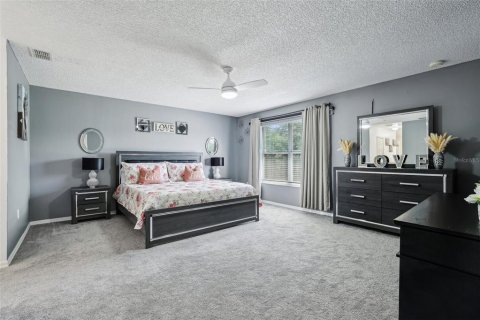 House in Kissimmee, Florida 4 bedrooms, 264.49 sq.m. № 1743751 - photo 5
