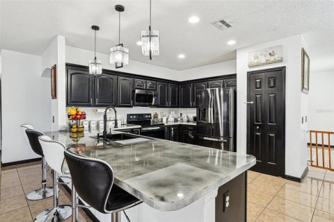 House in Kissimmee, Florida 4 bedrooms, 264.49 sq.m. № 1743751 - photo 16