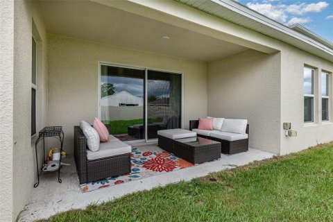 House in Winter Haven, Florida 3 bedrooms, 133.78 sq.m. № 1769057 - photo 19