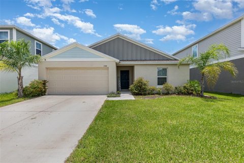 House in Winter Haven, Florida 3 bedrooms, 133.78 sq.m. № 1769057 - photo 1