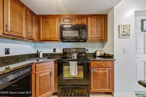 Copropriété à vendre à Cape Canaveral, Floride: 1 chambre, 66.7 m2 № 1670941 - photo 8