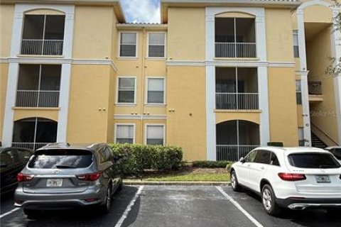 Condo in Maitland, Florida, 2 bedrooms  № 1843300 - photo 1