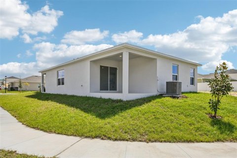 Villa ou maison à vendre à Mount Dora, Floride: 3 chambres, 140.38 m2 № 2408813 - photo 17
