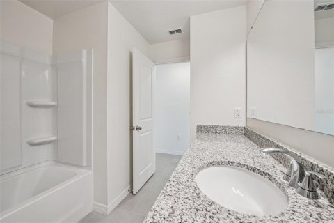 Villa ou maison à vendre à Mount Dora, Floride: 3 chambres, 140.38 m2 № 2408813 - photo 13