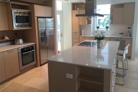 Copropriété à louer à Miami Beach, Floride: 3 chambres, 198.81 m2 № 2051583 - photo 6