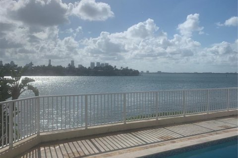 Copropriété à louer à Miami Beach, Floride: 3 chambres, 198.81 m2 № 2051583 - photo 23