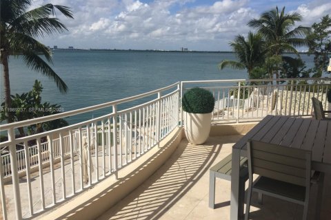 Copropriété à louer à Miami Beach, Floride: 3 chambres, 198.81 m2 № 2051583 - photo 3