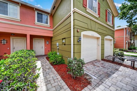 Townhouse in Stuart, Florida 3 bedrooms, 135.64 sq.m. № 2246217