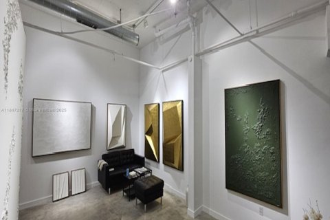 Immobilier commercial à vendre à Miami, Floride № 2021647 - photo 5