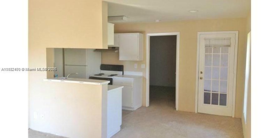 Condo in Sunrise, Florida, 2 bedrooms № 1874993