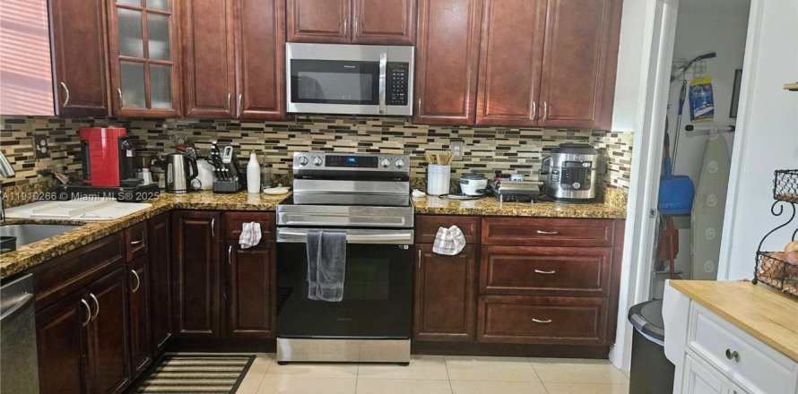 Condo à Miami, Floride, 2 chambres № 1966556