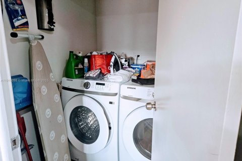 Copropriété à vendre à Miami, Floride: 2 chambres, 134.71 m2 № 1966556 - photo 3