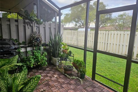 Copropriété à vendre à Miami, Floride: 2 chambres, 134.71 m2 № 1966556 - photo 20