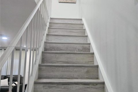 Copropriété à vendre à Miami, Floride: 2 chambres, 134.71 m2 № 1966556 - photo 11