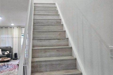 Copropriété à vendre à Miami, Floride: 2 chambres, 134.71 m2 № 1966556 - photo 10