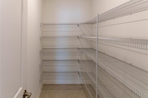 Купить виллу или дом в Спринг-Хилл, Флорида 10 комнат, 239.69м2, № 2287284 - фото 7