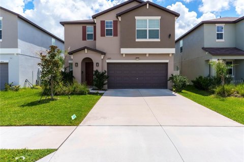 House in Spring Hill, Florida 6 bedrooms, 239.69 sq.m. № 2287284