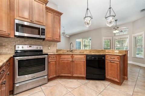 Villa ou maison à vendre à Apopka, Floride: 4 chambres, 220.46 m2 № 1880672 - photo 8