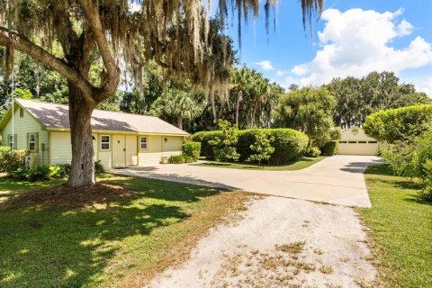 House in Leesburg, Florida 3 bedrooms, 216.18 sq.m. № 1902685 - photo 29