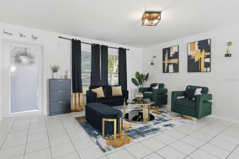 Купить виллу или дом в Орландо, Флорида 9 комнат, 127.65м2, № 2151968 - фото 6