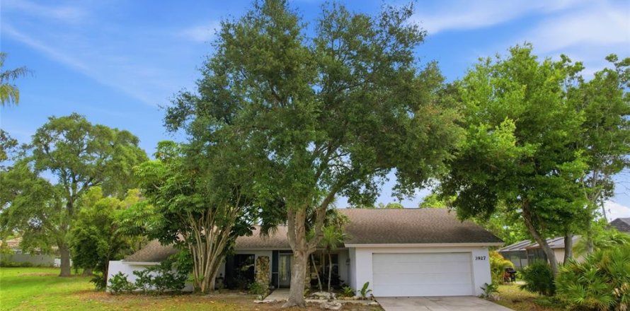 Villa ou maison à Sarasota, Floride 3 chambres, 215.44 m2 № 2095689