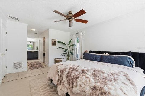 Villa ou maison à vendre à Sarasota, Floride: 3 chambres, 215.44 m2 № 2095689 - photo 15
