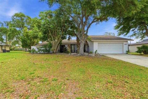 Villa ou maison à vendre à Sarasota, Floride: 3 chambres, 215.44 m2 № 2095689 - photo 2