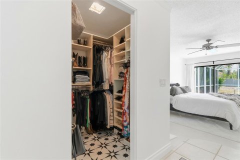 Villa ou maison à vendre à Sarasota, Floride: 3 chambres, 215.44 m2 № 2095689 - photo 16
