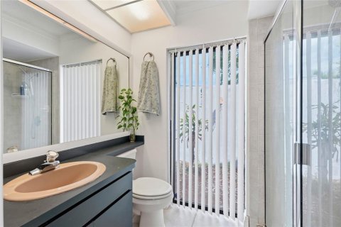 Villa ou maison à vendre à Sarasota, Floride: 3 chambres, 215.44 m2 № 2095689 - photo 17