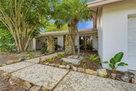 Villa ou maison à vendre à Sarasota, Floride: 3 chambres, 215.44 m2 № 2095689 - photo 3