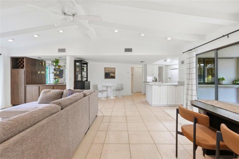 Villa ou maison à vendre à Sarasota, Floride: 3 chambres, 215.44 m2 № 2095689 - photo 27