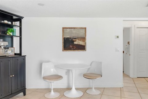 Villa ou maison à vendre à Sarasota, Floride: 3 chambres, 215.44 m2 № 2095689 - photo 28