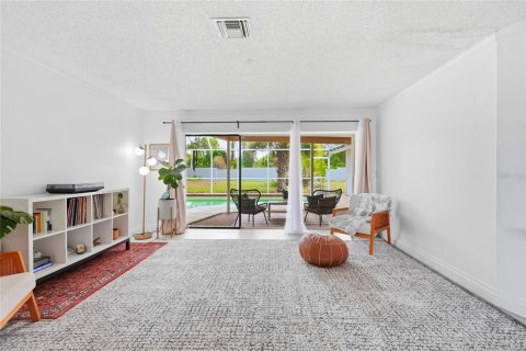 Villa ou maison à vendre à Sarasota, Floride: 3 chambres, 215.44 m2 № 2095689 - photo 6