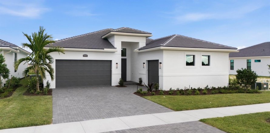 House in Port St. Lucie, Florida 3 bedrooms, 264.4 sq.m. № 2147288