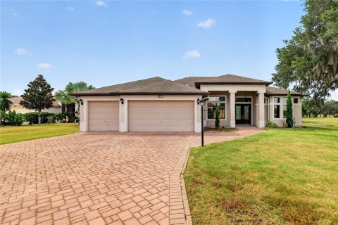 Villa ou maison à Leesburg, Floride 3 chambres, 243.4 m2 № 2408941