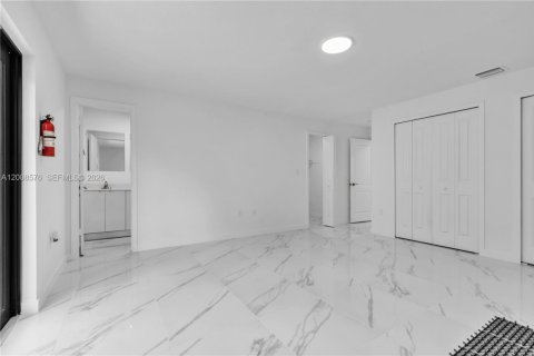 Casa en venta en Homestead, Florida, 4 dormitorios, 167.41 m2 № 2244312 - foto 10