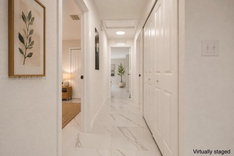 Casa en venta en Homestead, Florida, 4 dormitorios, 167.41 m2 № 2244312 - foto 13