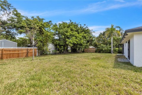 Casa en venta en Homestead, Florida, 4 dormitorios, 167.41 m2 № 2244312 - foto 23