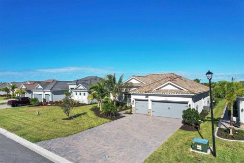 House in Port Charlotte, Florida 4 bedrooms, 219.81 sq.m. № 1791887 - photo 4