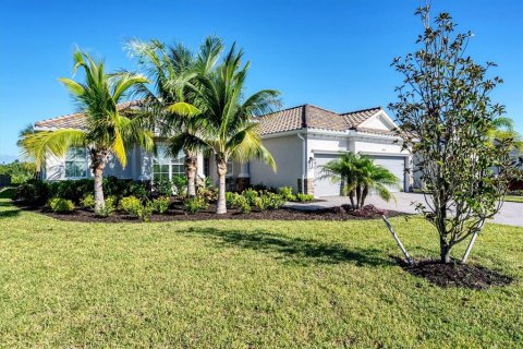 House in Port Charlotte, Florida 4 bedrooms, 219.81 sq.m. № 1791887 - photo 3