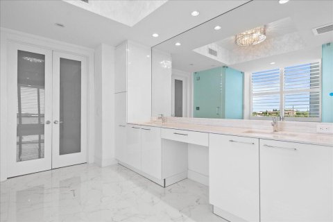 Купить кондоминиум в Норт-Палм-Бич, Флорида 3 комнаты, 227.15м2, № 2086289 - фото 24