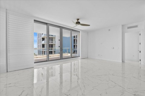 Купить кондоминиум в Норт-Палм-Бич, Флорида 3 комнаты, 227.15м2, № 2086289 - фото 15
