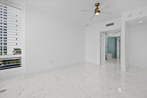 Купить кондоминиум в Норт-Палм-Бич, Флорида 3 комнаты, 227.15м2, № 2086289 - фото 23